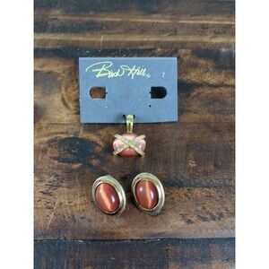 Birch Hill‎ Jewelry Necklace Pendant & Matching Clip on Earrings Coral Agate